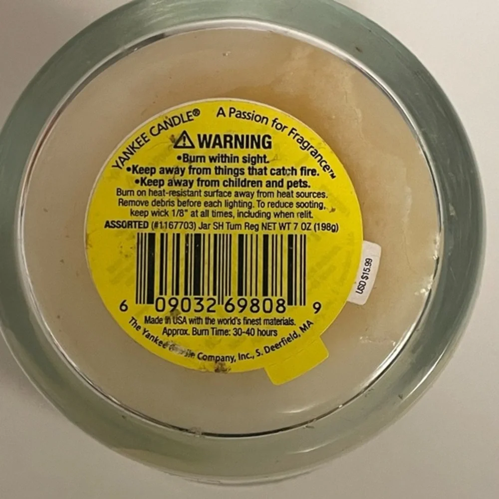 Yankee Candle Tropical Coconut Jar Candle 7 Oz‎ NEW